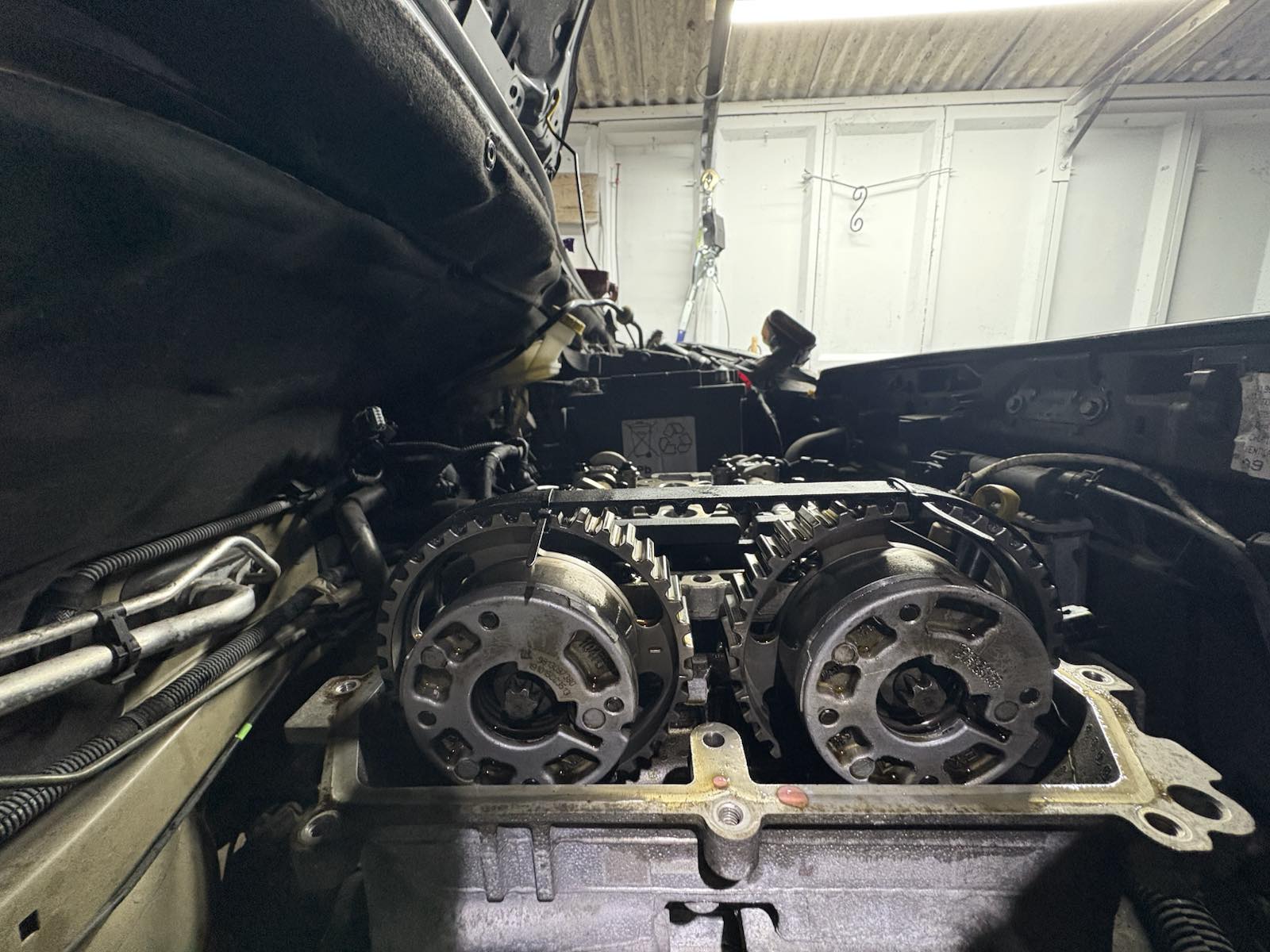 Peugeot 208 PureTech timing belt area during repair